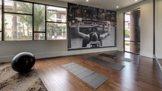 Building Photo - 5755 Almeda Rd