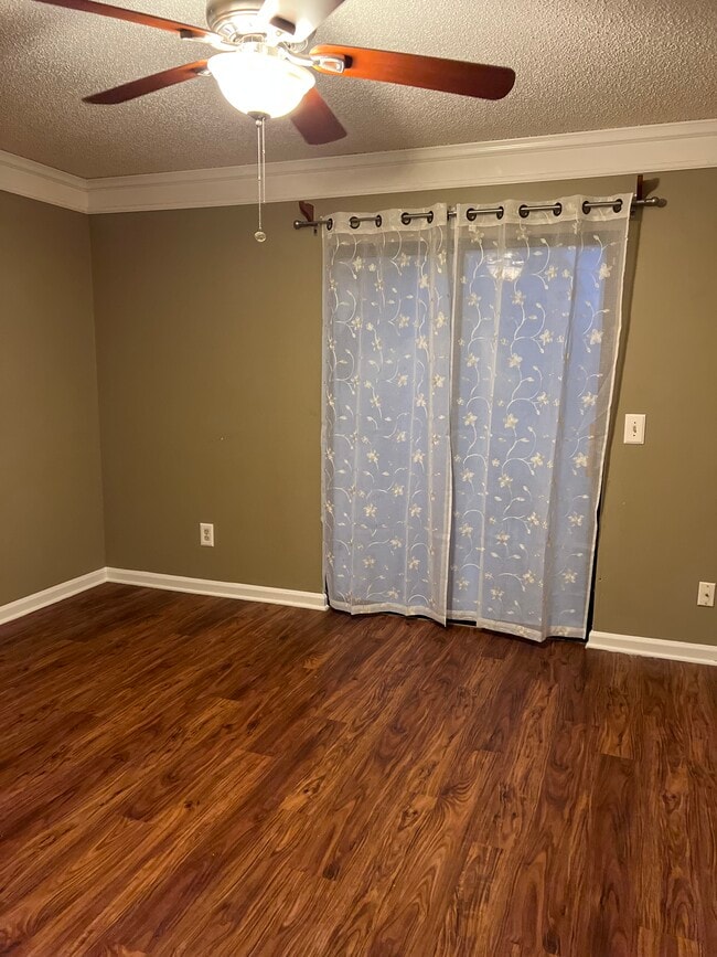 Building Photo - 8340 Westover Ct