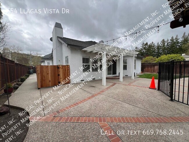 Building Photo - 654 Llagas Vista Dr