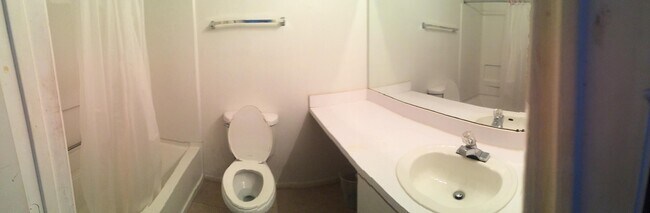 Building Photo - 4000 SW 23rd St