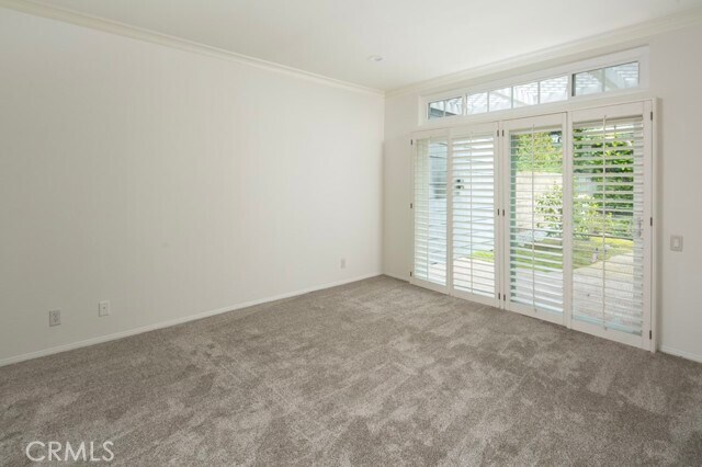 Building Photo - 930 Poppy Ln