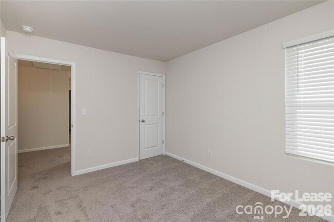 Building Photo - 1419 Amhurst St
