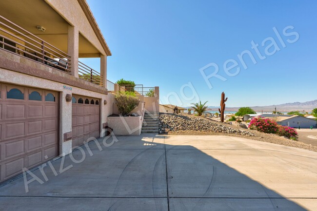 Building Photo - FURNISHED POOL HOME