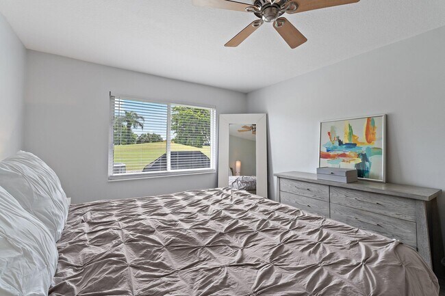 Building Photo - 128 Moccasin Trail S