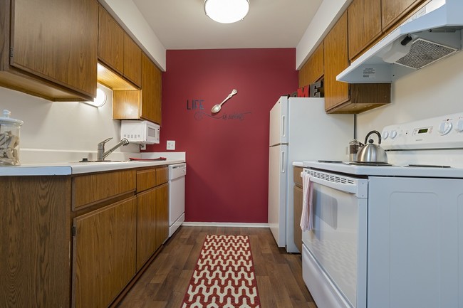 Building Photo - 24550 Weathervane Blvd