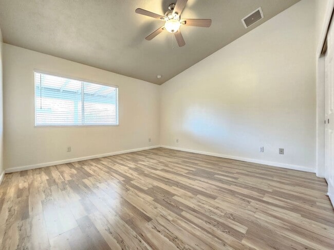 Building Photo - 3 Bed, 2 Bath Home w/ 2-Car Garage – $1750...