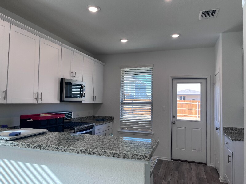 Building Photo - 133 Fiery Skipper Ln