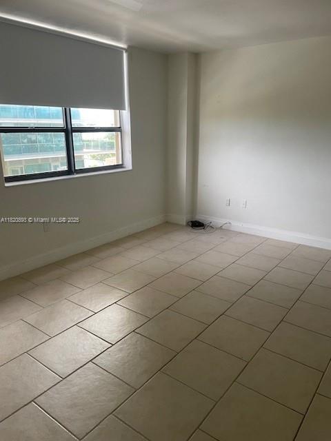 Building Photo - 10185 Collins Ave