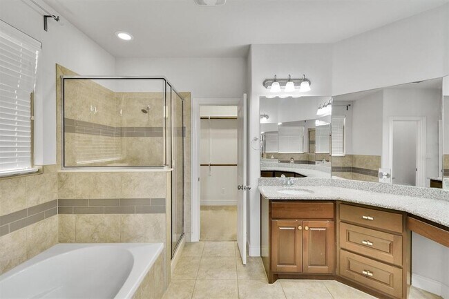 Building Photo - 6928 Donato Pl