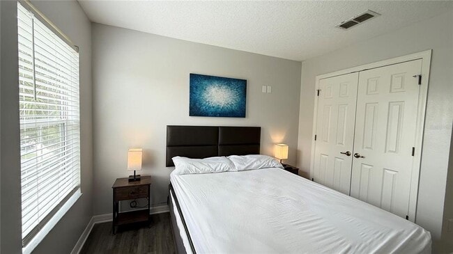 Building Photo - 8517 Bay Lilly Loop