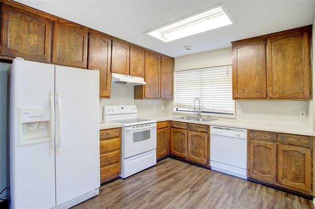 Building Photo - 10702 Tall Oak Dr
