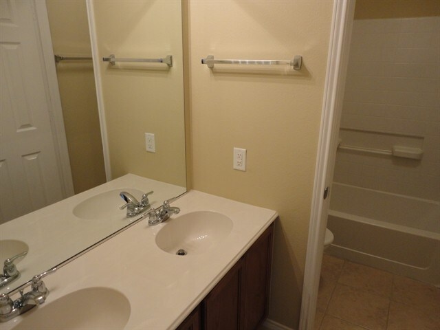 Building Photo - 1210 Mule Deer Dr