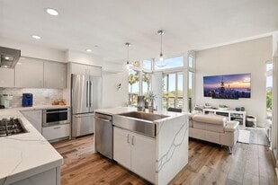 Building Photo - 3030 Jarvis St