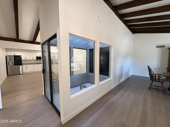 Building Photo - 4004 W Wescott Dr