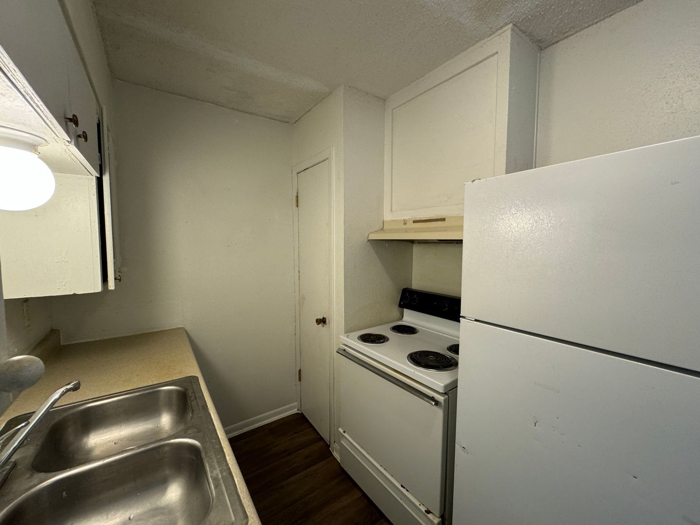 Building Photo - 505 Sunset Ln