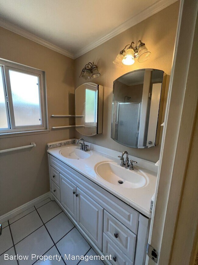 Building Photo - 5 br, 2.5 bath House - 2030 Marco Drive