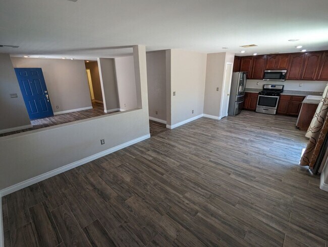 Building Photo - 4917 Hostetler Ave