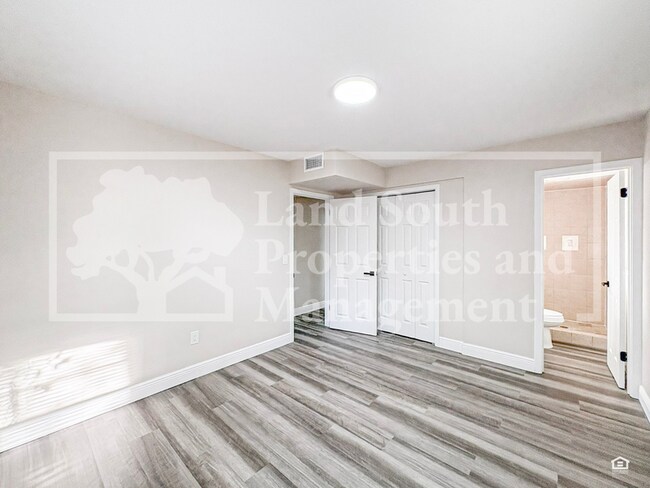 Building Photo - 1631 Monterey Ln