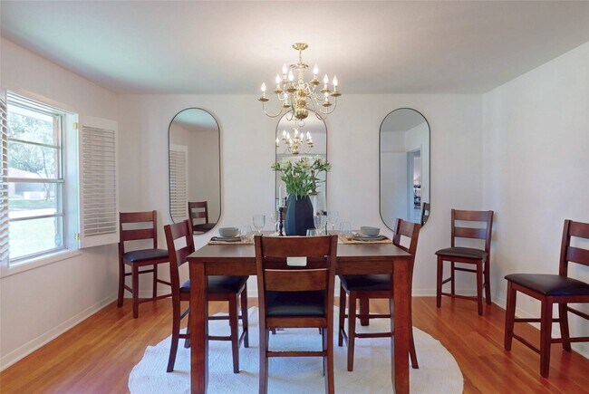 Building Photo - 4826 Waynesboro Dr