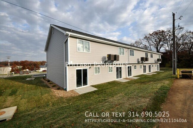 Building Photo - 1070 Arlington Way