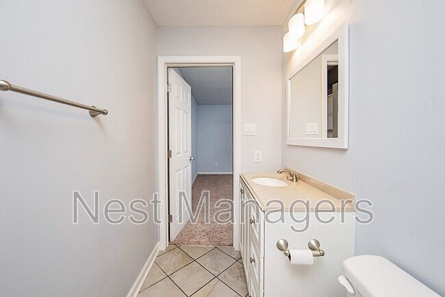 Building Photo - 7059 Darnell St