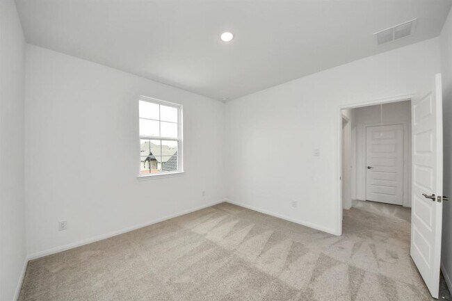 Building Photo - 7727 Pale Petunia Trl