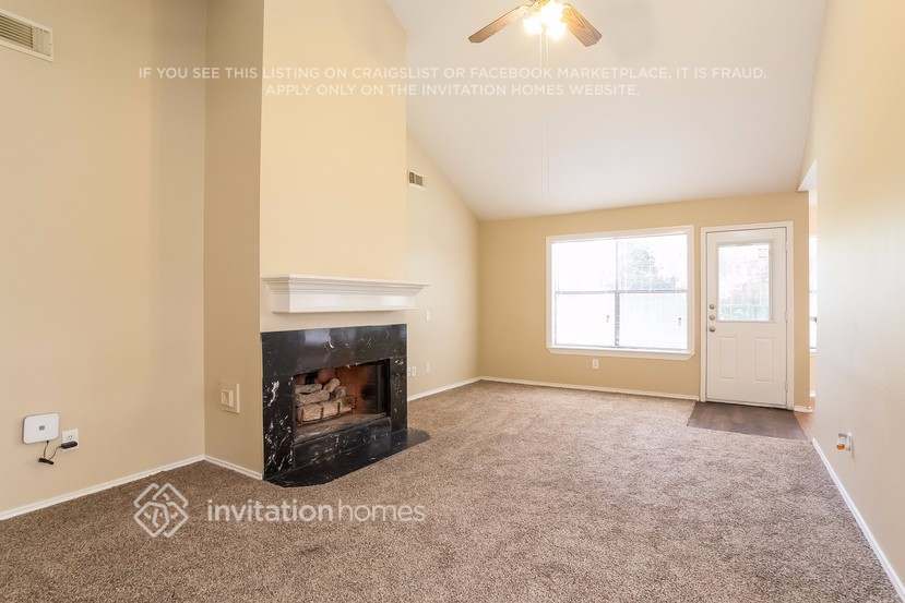 Building Photo - 11510 Labarre Dr