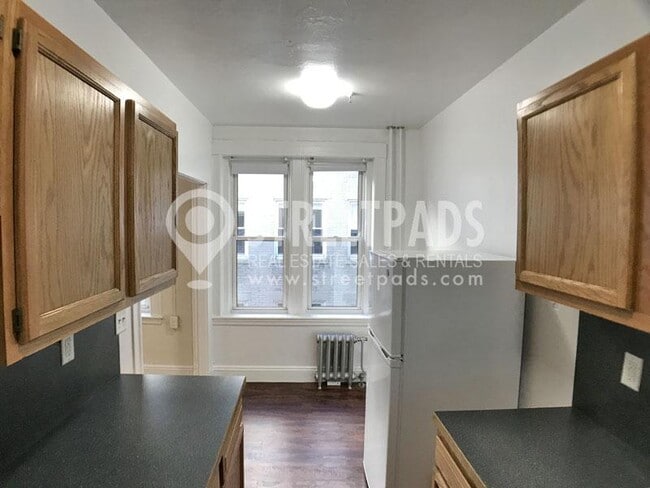 Building Photo - 1 bedroom in Boston MA 02215