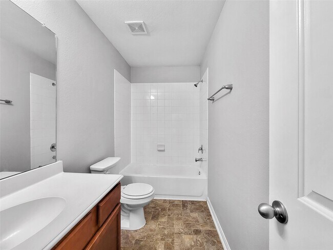 Building Photo - 2022 Midlane Drive