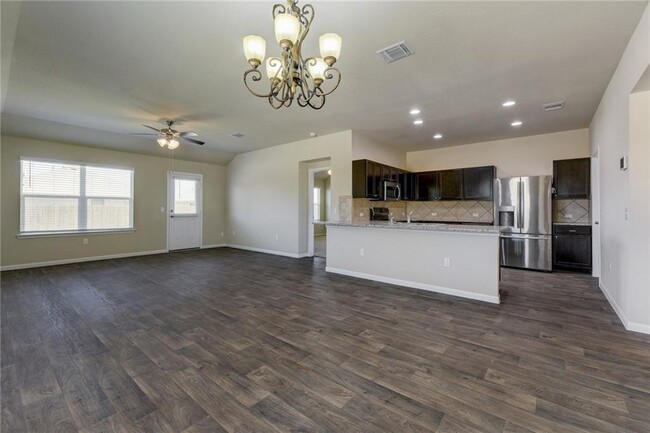 Building Photo - 401 Cassandra Dr