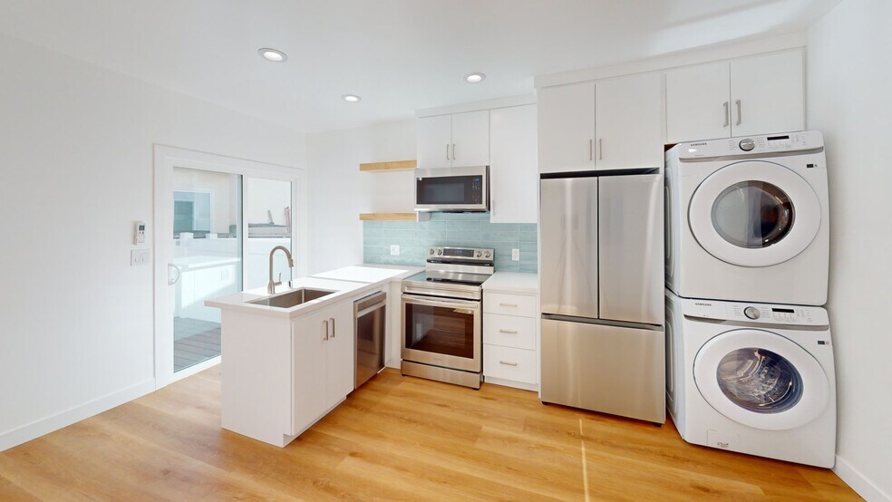 Primary Photo - MOVE IN TODAY || Available Fully Furnished...