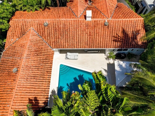 Building Photo - 375 Harbor Ct