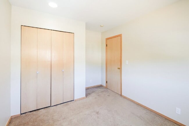 Building Photo - 25719 SE 37th St
