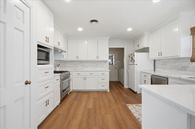 Building Photo - 3416 59th St