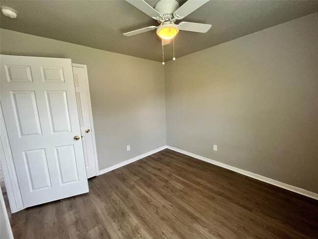 Building Photo - 3730 Lehall St