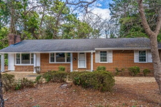 Building Photo - 160 W Delaware Ave