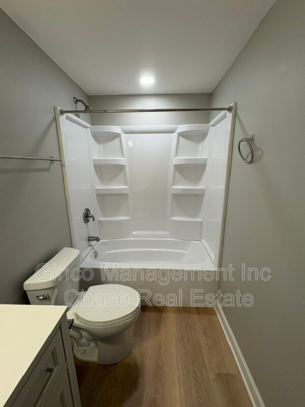 Building Photo - 29837 IL-50
