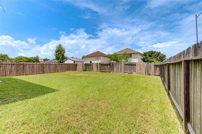 Building Photo - 21802 Westfield Ridge Dr