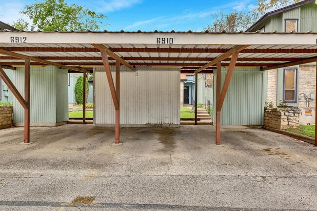 Building Photo - 6910 Lovely Ln