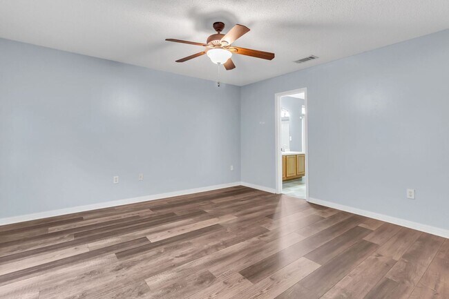 Building Photo - South Crestview Ranch on Cul-de-sac