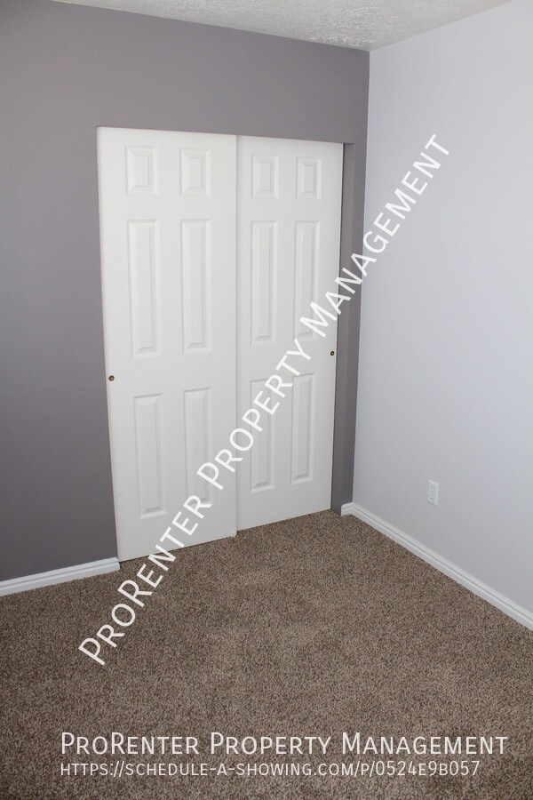 Building Photo - 2176 1630 N St