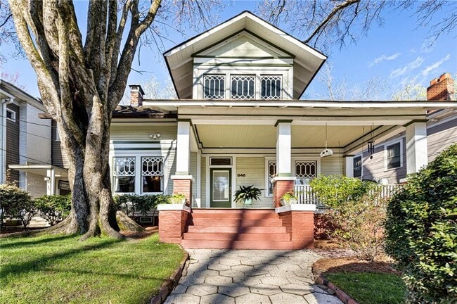 Primary Photo - 846 Monroe Dr NE
