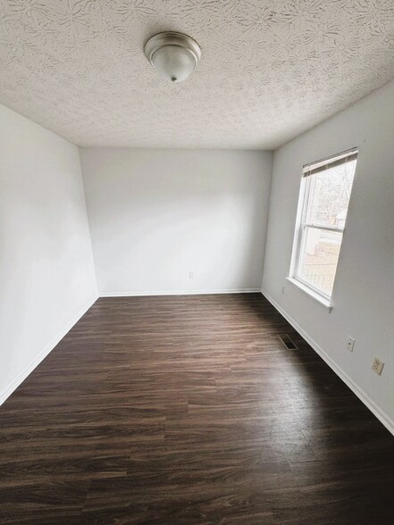 Bedroom 3 - 3766 Dunlane Ct