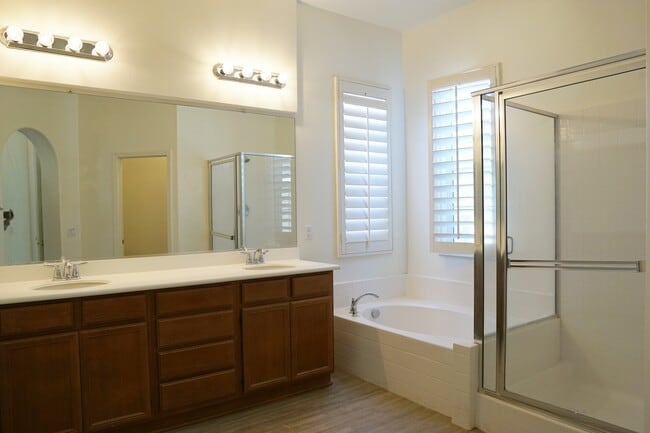 Building Photo - 84030 Colibri Ct