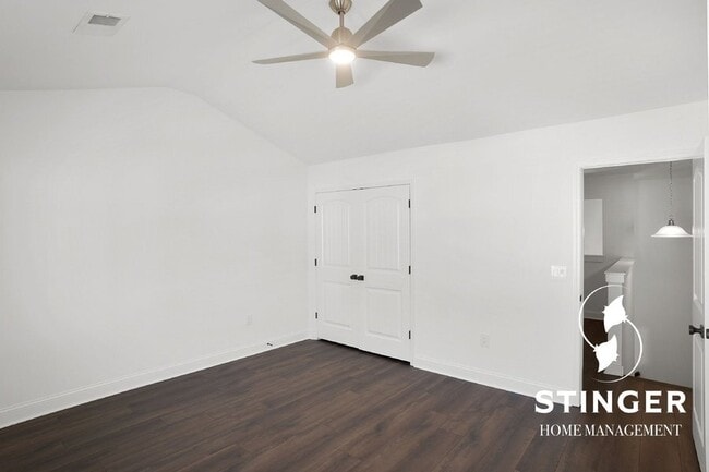 Building Photo - 362 Dante Cir