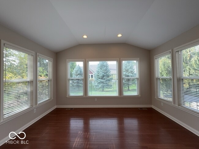 Building Photo - 13052 Whitten Dr N
