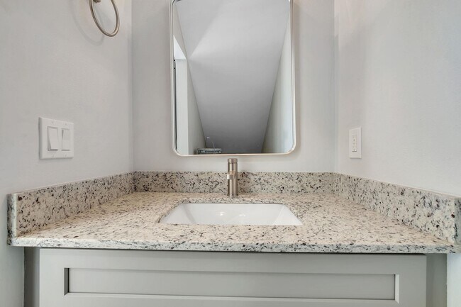 Building Photo - 2022 Trimble Rd