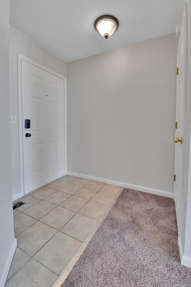 Building Photo - 1308 S Danube Way