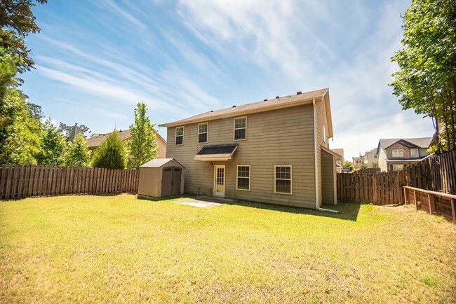 Building Photo - 2606 5 St