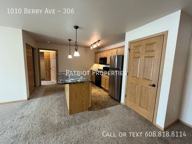 Building Photo - 1010 Berry Ave
